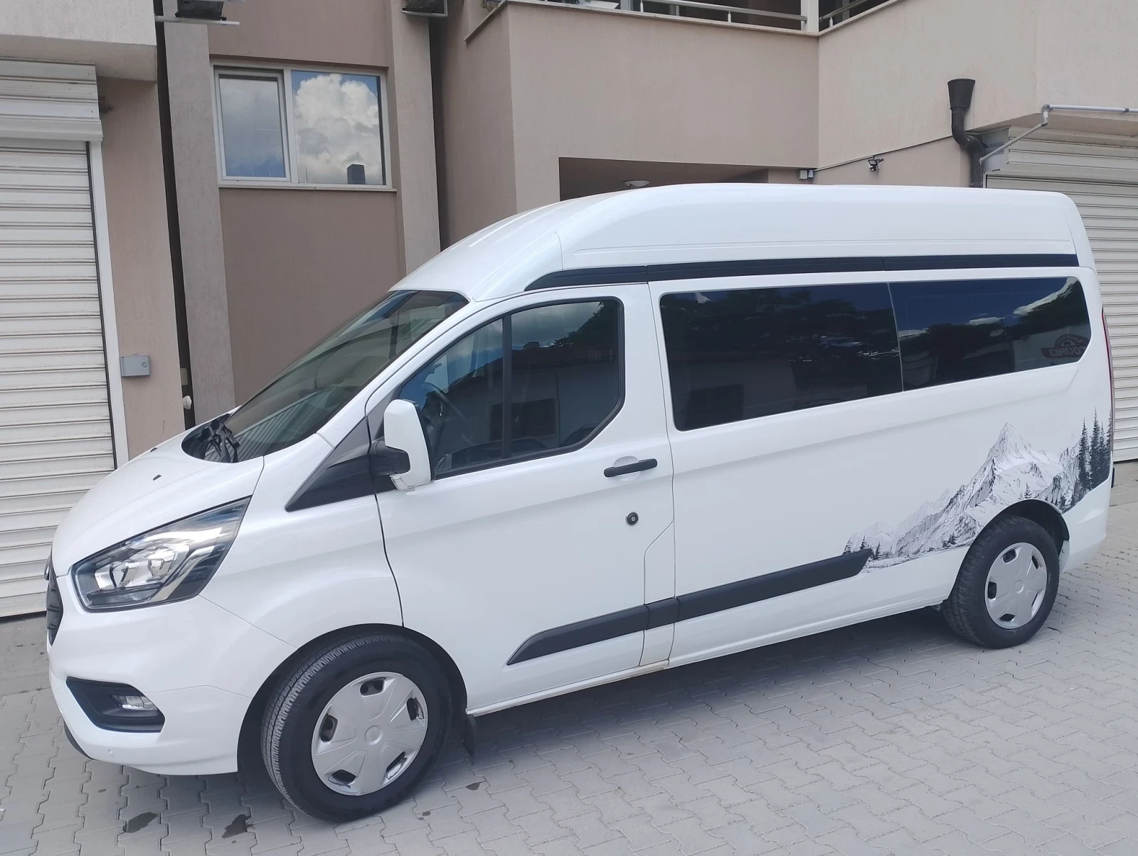 Ford Transit Custom L2H2, снимка 2 - Бусове и автобуси - 55562523