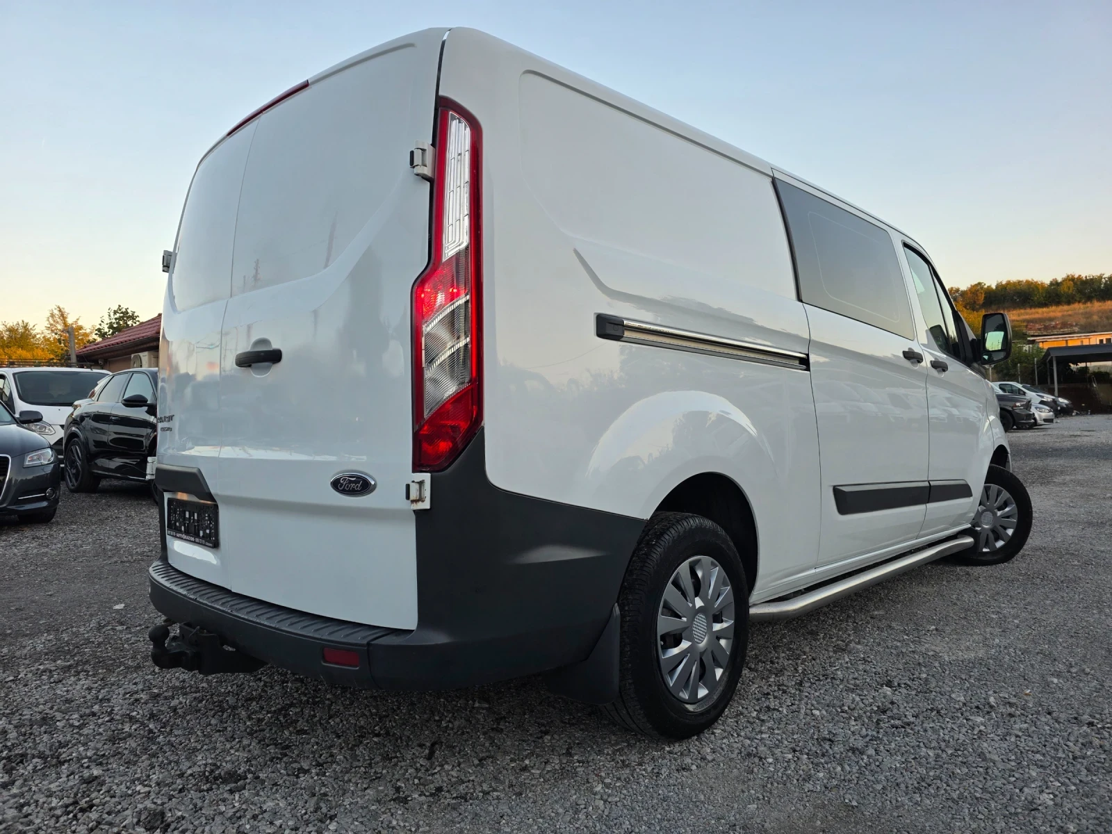 Ford Transit Custom 2.2tdci 5+ 1 дълга база, снимка 5 - Бусове и автобуси - 56135587