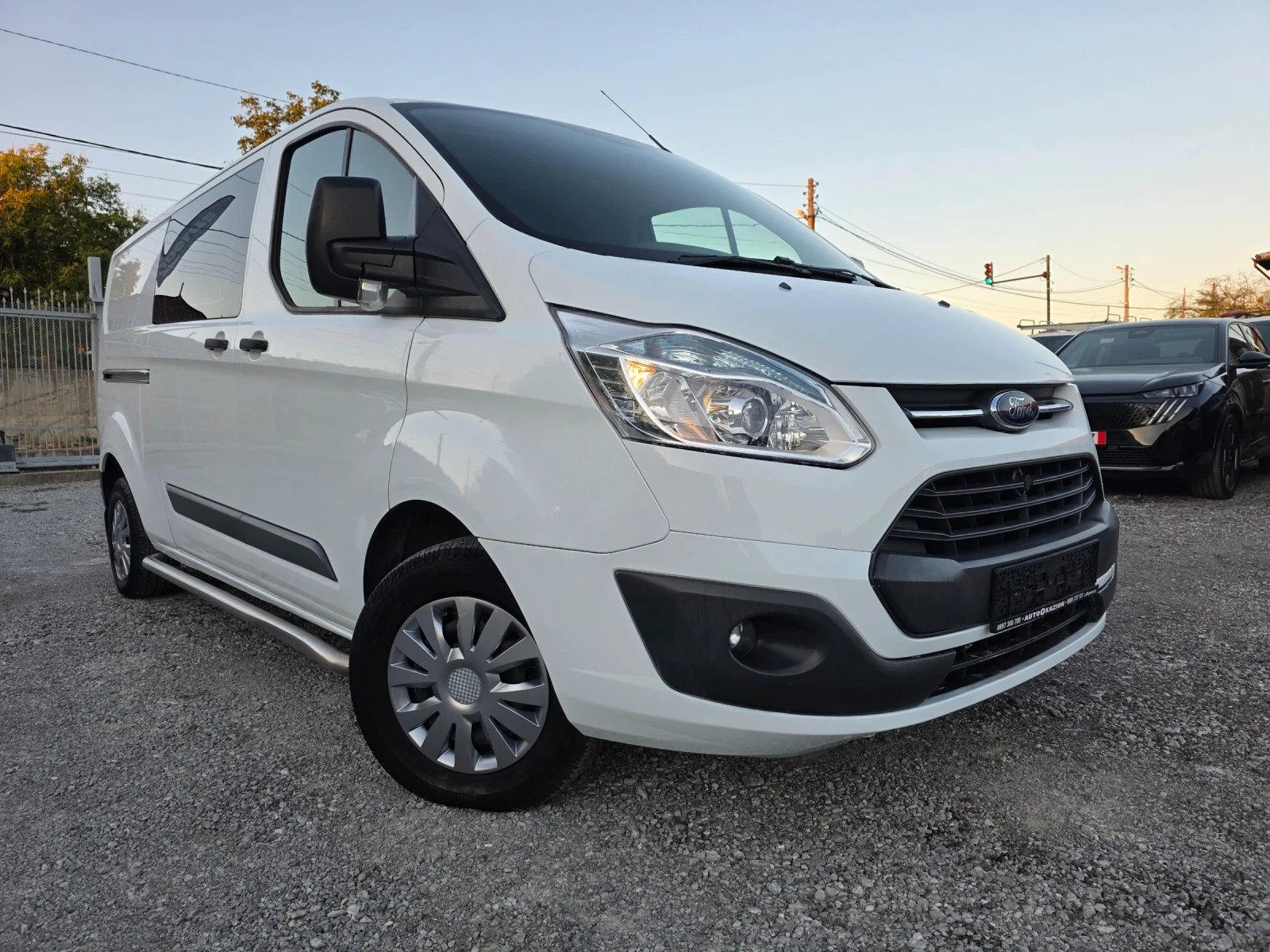 Ford Transit Custom 2.2tdci 5+ 1 дълга база, снимка 3 - Бусове и автобуси - 56135587