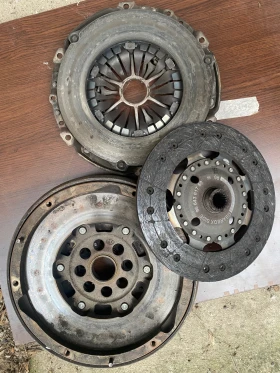 Комплект за съединител - DMF двумасов маховик за Peugeot 2.0 HDI, снимка 1