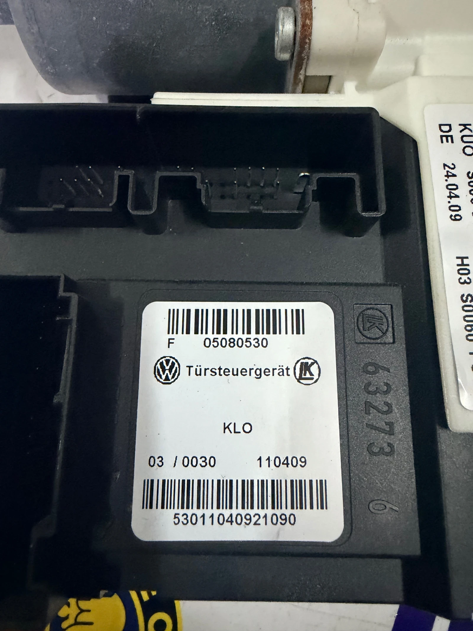 8P0959802K Моторче с модул ел. стъкло предно дясно AUDI A3 8P 2009 05080530, снимка 3 - Части - 54058168