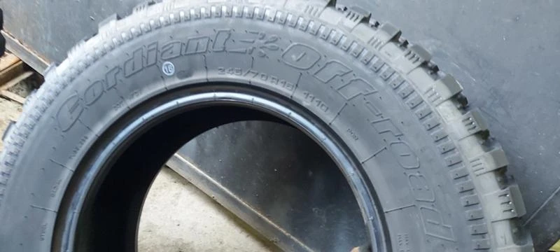 Гуми Всесезонни 245/70R16, снимка 4 - Гуми и джанти - 34005636