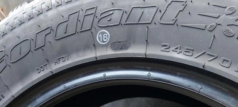 Гуми Всесезонни 245/70R16, снимка 5 - Гуми и джанти - 34005636