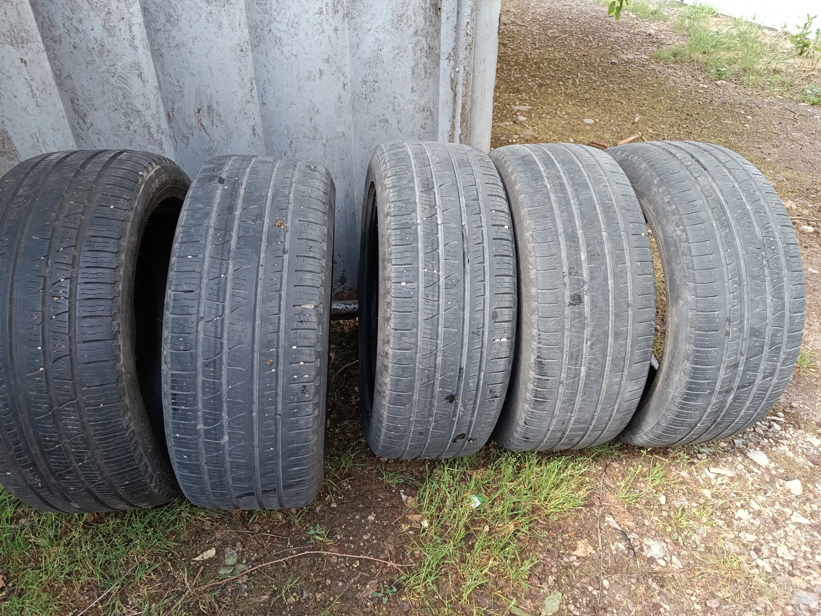 Гуми Всесезонни 235/50R18