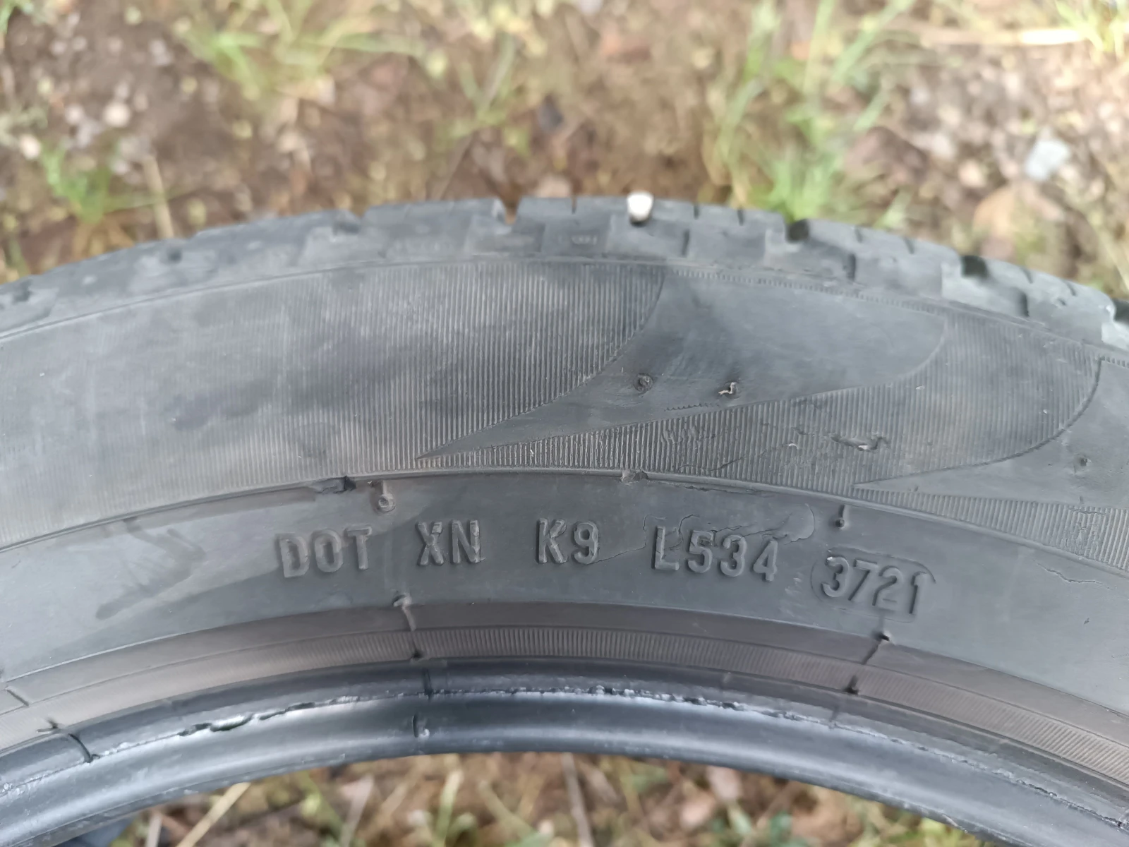 Гуми Всесезонни 235/50R18, снимка 4 - Гуми и джанти - 54895331