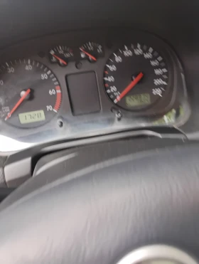 VW Golf 1.4i - 1200 € / 2347.00 лв. - 51195023 3