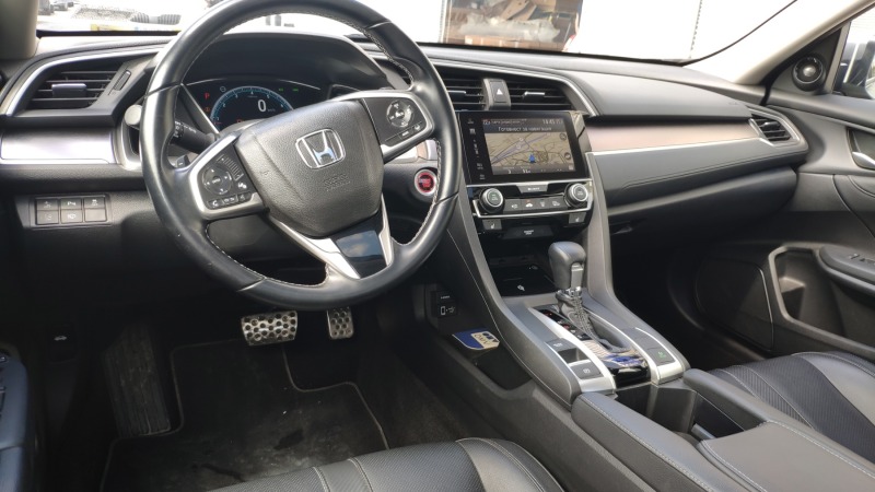 Honda Civic Sedan Executive 1.5 TURBO 182hp EAT E6, снимка 9 - Автомобили и джипове - 45991434