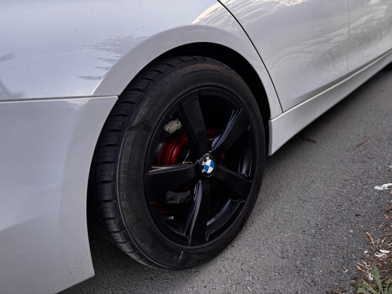 BMW 320 xDrive, снимка 5 - Автомобили и джипове - 46099502