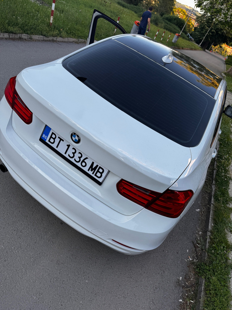 BMW 320 xDrive, снимка 12 - Автомобили и джипове - 46099502