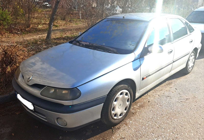 Renault Laguna, снимка 1 - Автомобили и джипове - 48520395