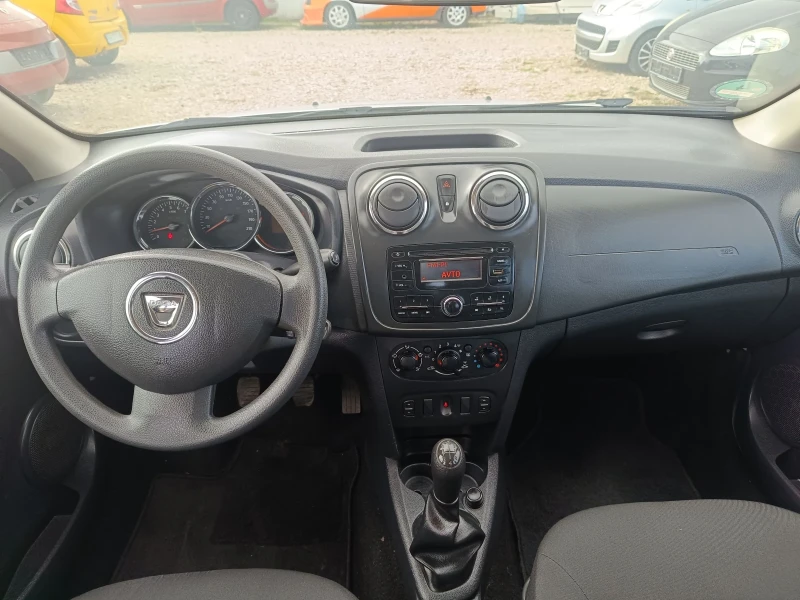 Dacia Sandero 1.2.75к.с.2015г.Климатик., снимка 11 - Автомобили и джипове - 49111497