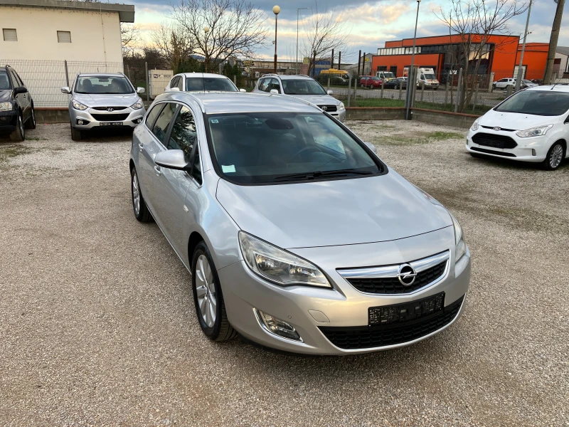 Opel Astra 1.7 CDTI, снимка 11 - Автомобили и джипове - 49588867