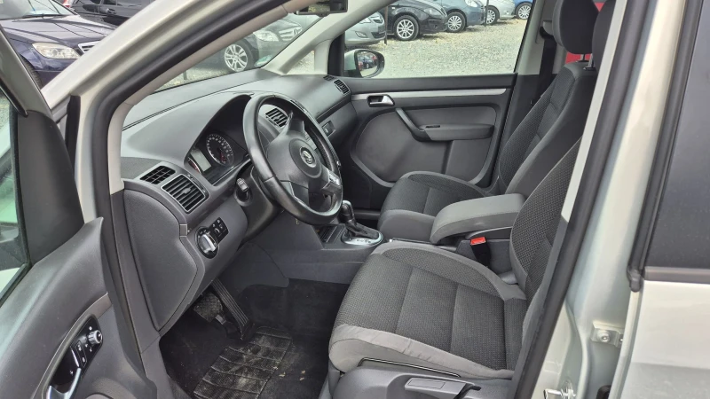 VW Touran 1.4 NAVIGACIA, снимка 13 - Автомобили и джипове - 49770166