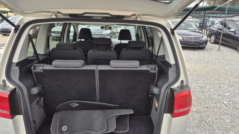 VW Touran 1.4 NAVIGACIA, снимка 10 - Автомобили и джипове - 49770166