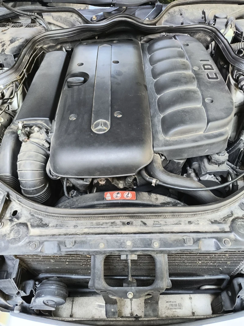 Mercedes-Benz E 280 3.2 РЕДОВИЯ 6 ЦИЛИДЪРА, снимка 6 - Автомобили и джипове - 52808493