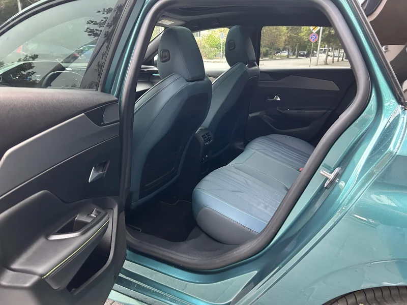 Peugeot 308 1.6 Plug In Hybrid GT Line, снимка 11 - Автомобили и джипове - 52265927