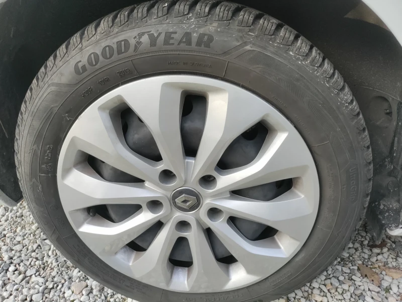 Renault Megane, снимка 9 - Автомобили и джипове - 52190084