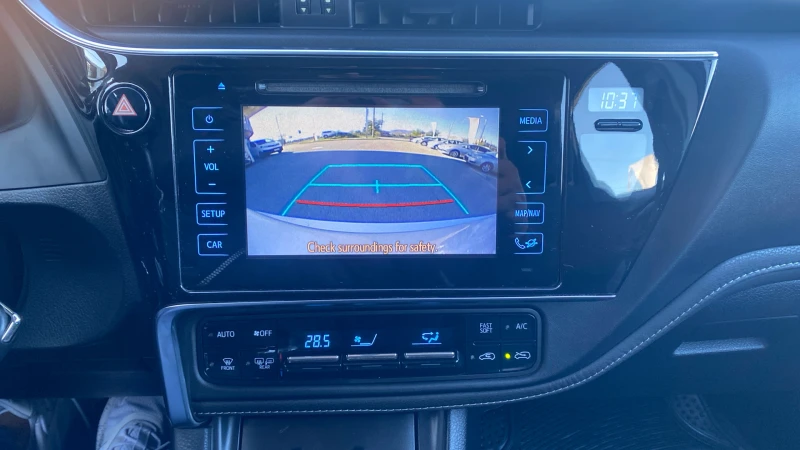 Toyota Auris 1.2T MT, снимка 16 - Автомобили и джипове - 52227158