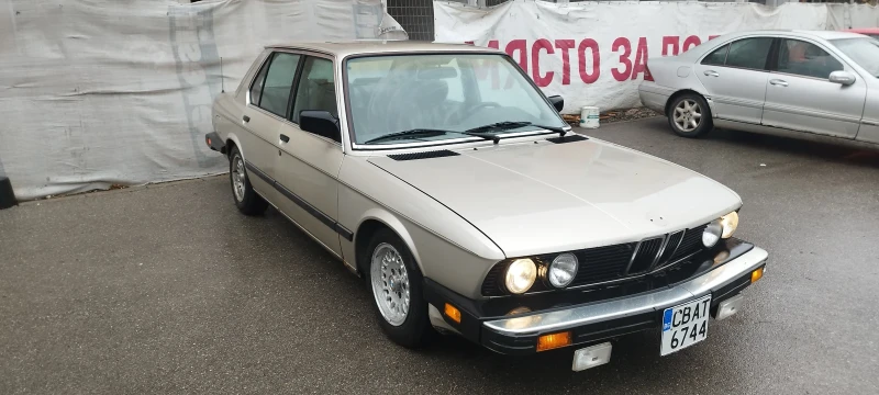 BMW 528, снимка 6 - Автомобили и джипове - 52581068