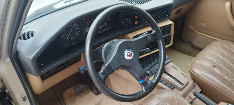 BMW 528, снимка 10 - Автомобили и джипове - 52581068