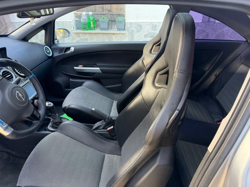 Opel Corsa 1.6 OPC, снимка 8 - Автомобили и джипове - 52792735