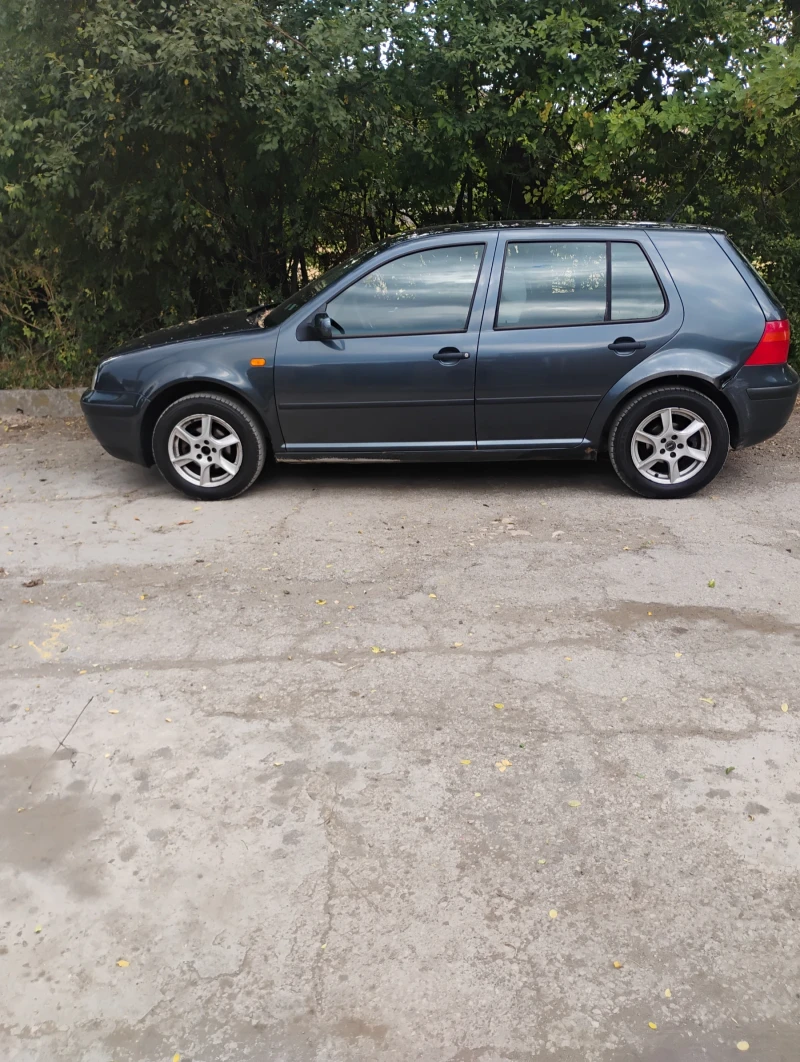 VW Golf 1.4i, снимка 4 - Автомобили и джипове - 53023882