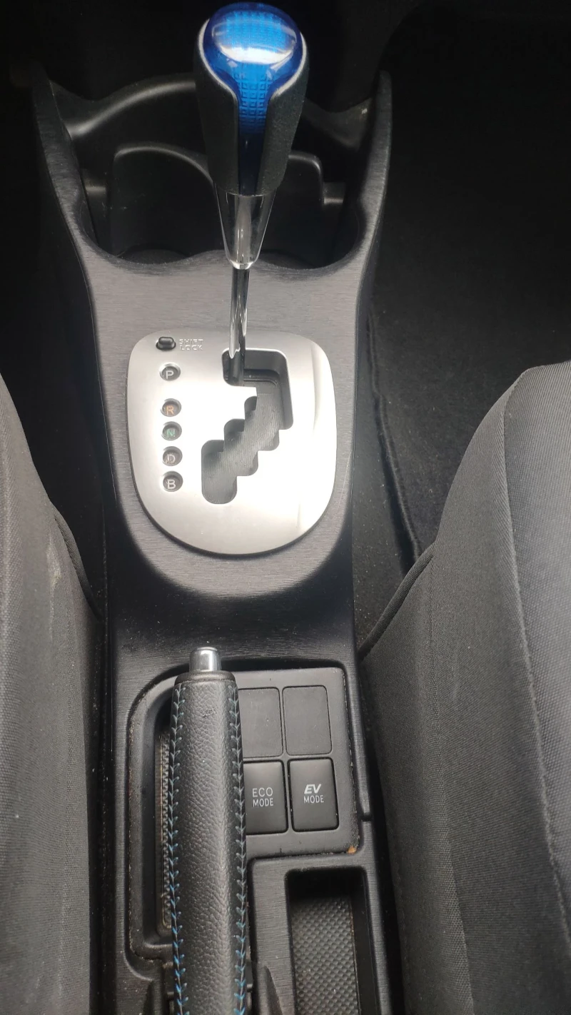 Toyota Yaris, снимка 5 - Автомобили и джипове - 53458665