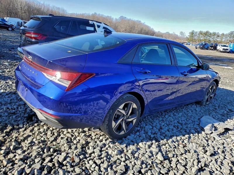 Hyundai Elantra 2.0L 4 Front-wheel Drive, снимка 8 - Автомобили и джипове - 52907545