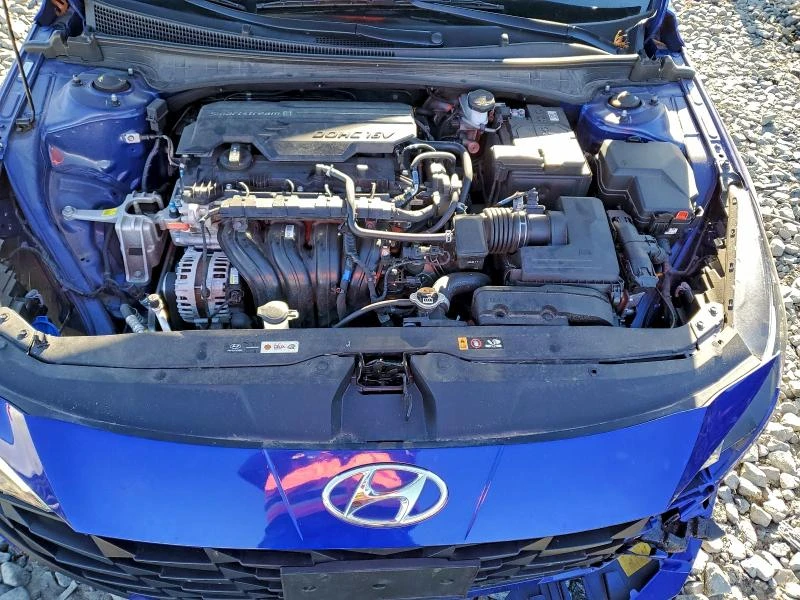 Hyundai Elantra 2.0L 4 Front-wheel Drive, снимка 4 - Автомобили и джипове - 52907545