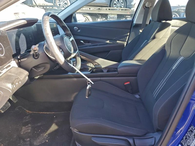 Hyundai Elantra 2.0L 4 Front-wheel Drive, снимка 12 - Автомобили и джипове - 52907545