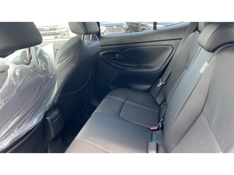 Toyota Yaris Cross 1.5 HEV Elegance, снимка 15 - Автомобили и джипове - 56656103