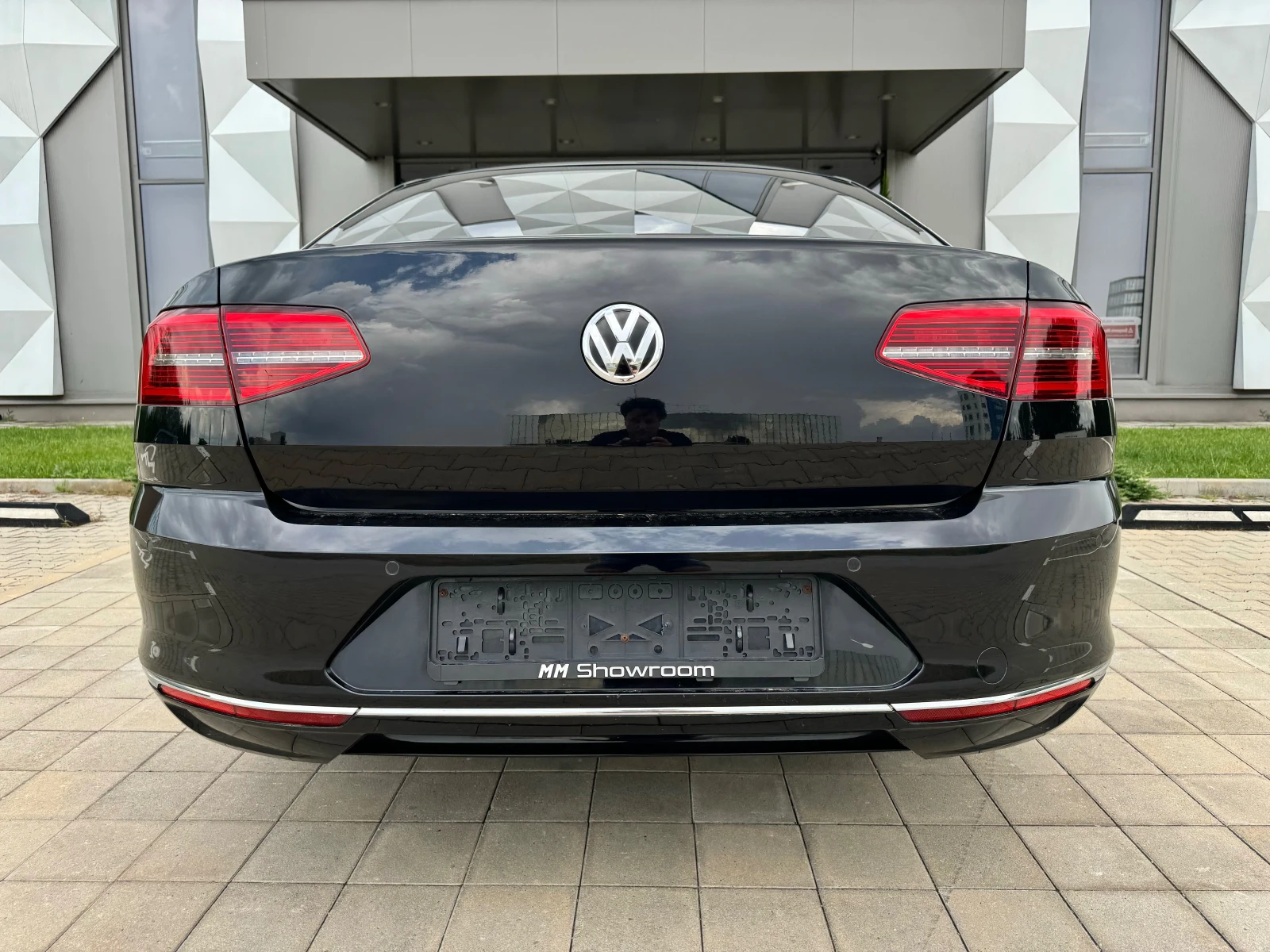 VW Passat 2.0TDI-HIGHLINE-ERGO-FULL-LED-ПОДГРЕВ-DISTRONIK- - изображение 6