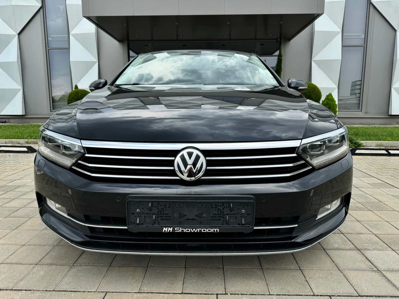 VW Passat 2.0TDI-HIGHLINE-ERGO-FULL-LED-ПОДГРЕВ-DISTRONIK- - изображение 2