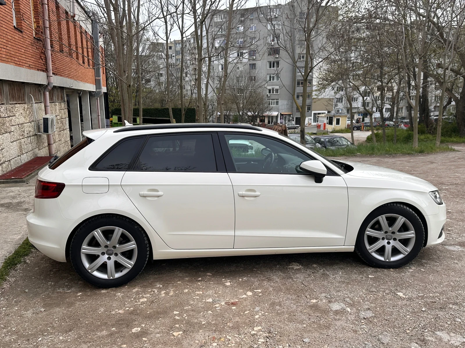 Audi A3 Automatic Sportback 2.0TDI 150к.с. - изображение 3