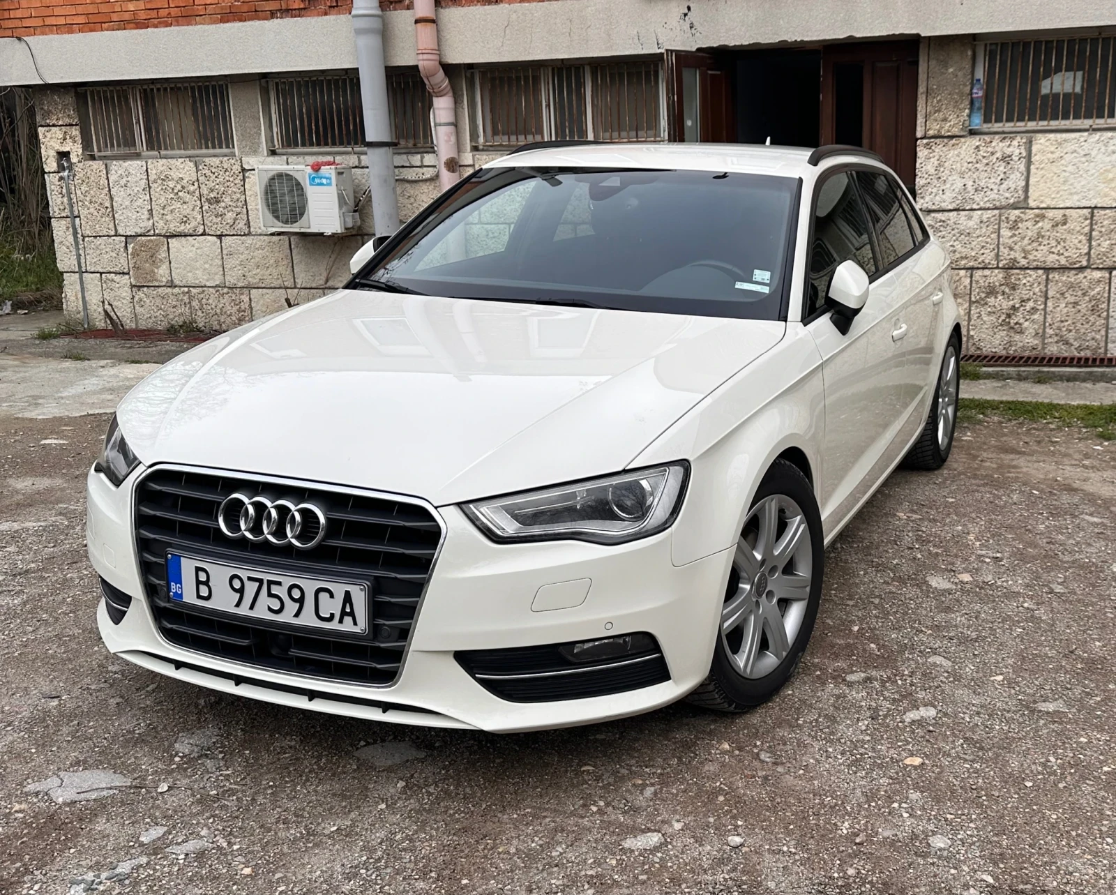 Audi A3 Automatic Sportback 2.0TDI 150к.с. - изображение 4