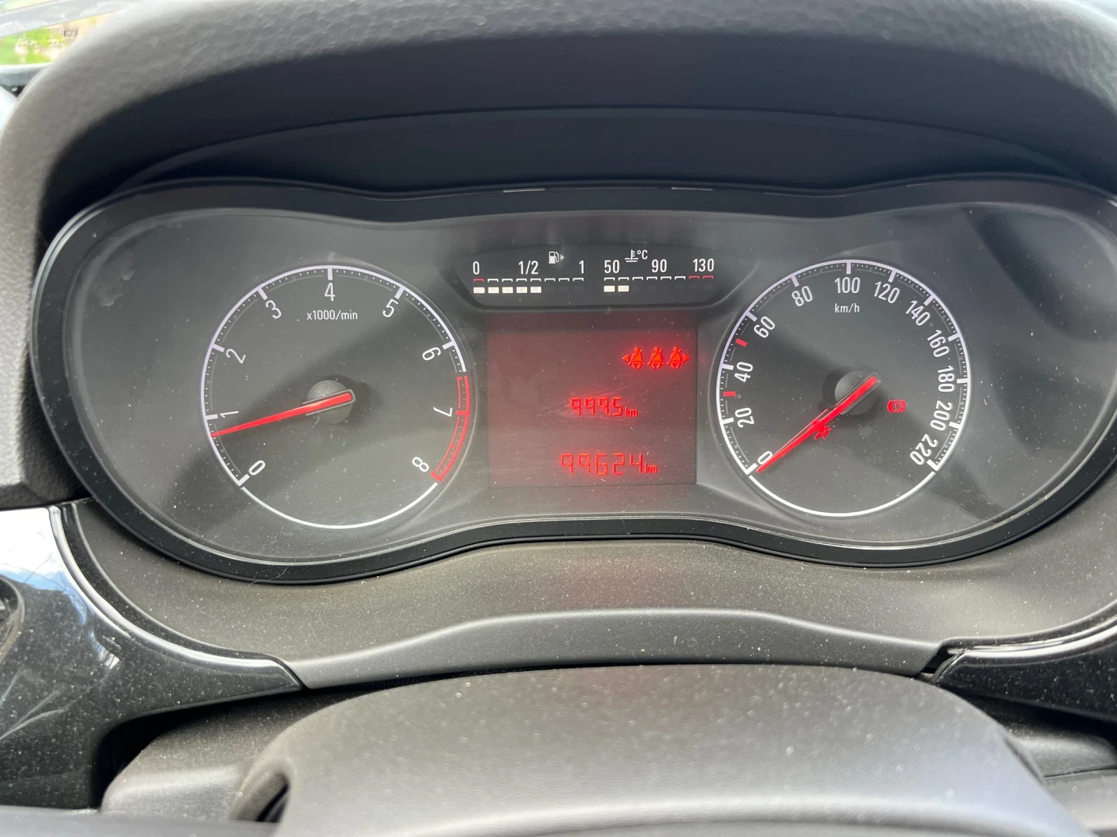 Opel Corsa 1.2 - изображение 8