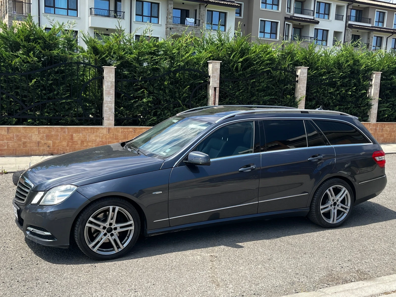 Mercedes-Benz E 220 E 250 cdi - изображение 2