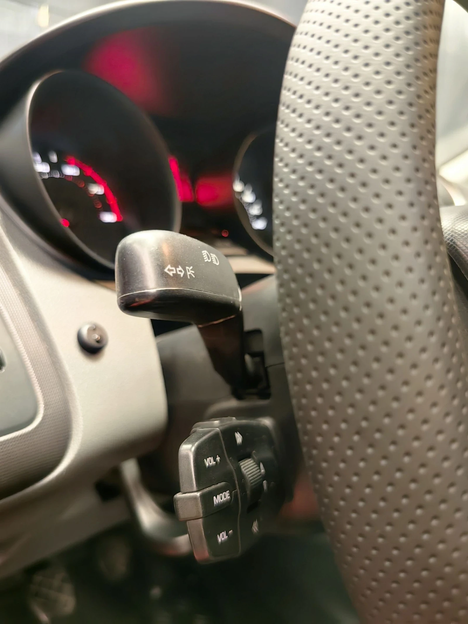 Seat Ibiza 1.2i* * * UX* 97 000km | Mobile.bg   12