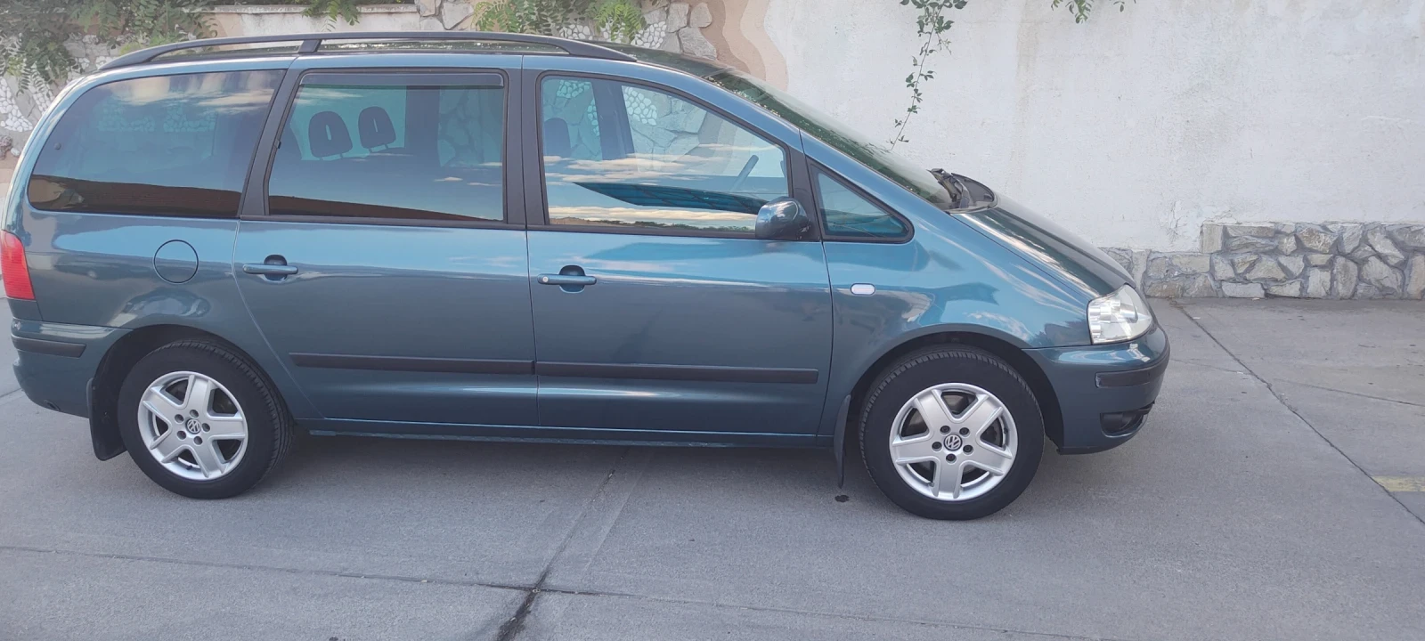 VW Sharan 2.8 V6 /204 к.с./ бензин/газ 7 места | Mobile.bg — изображение 1