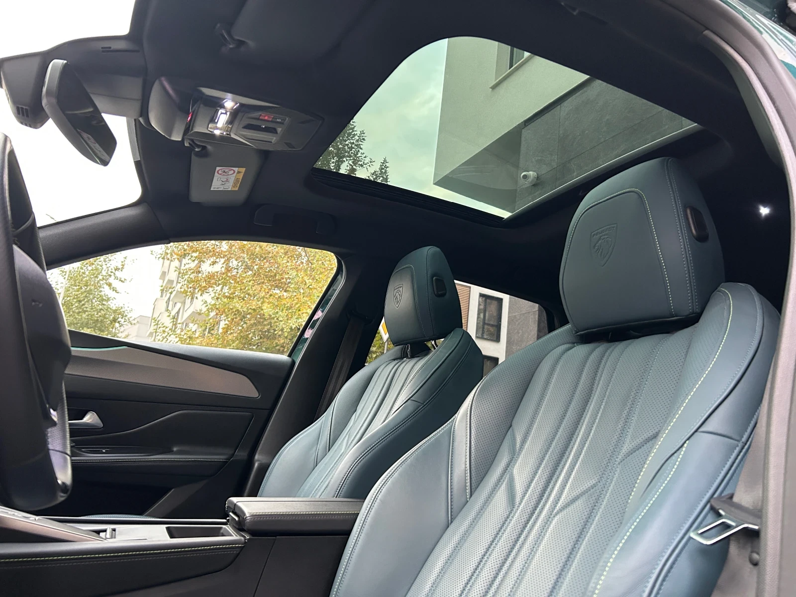 Peugeot 308 1.6 Plug In Hybrid GT Line - изображение 9