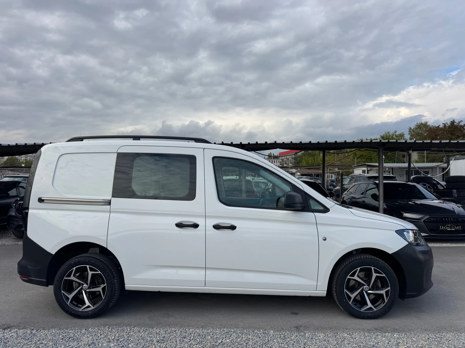 VW Caddy 2.0 TDI CH.  - изображение 4