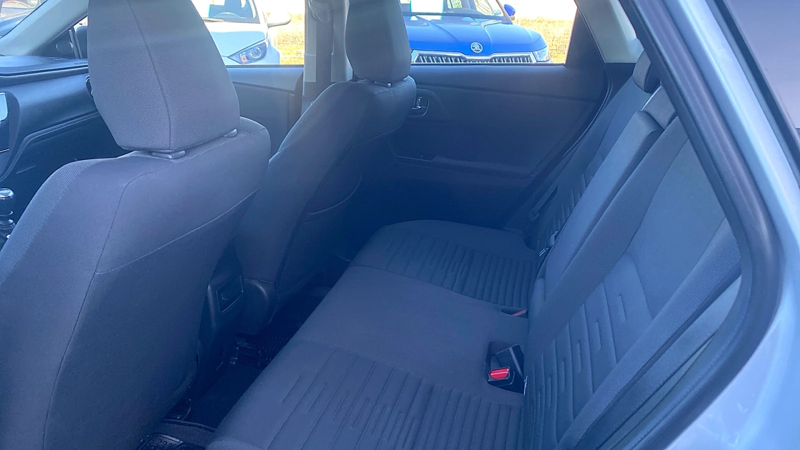 Toyota Auris 1.2T MT | Mobile.bg   13