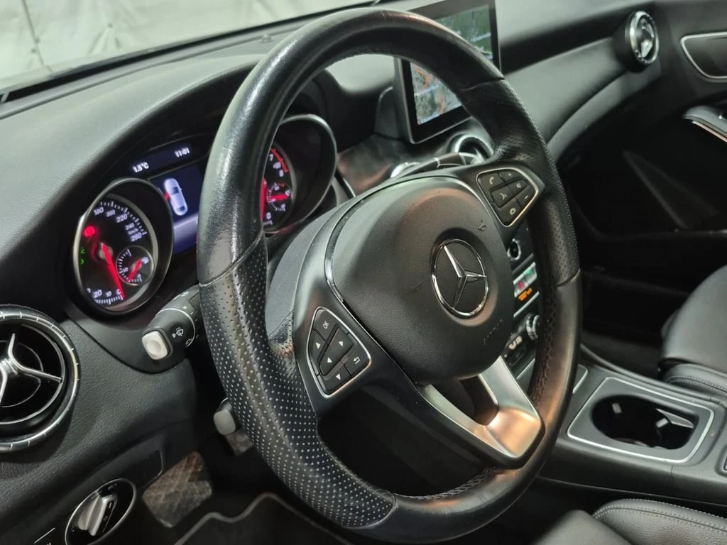 Mercedes-Benz CLA 250 2019 * CARFAX * БЕЗ ПЪРВОНАЧАЛНА ВНОСКА - изображение 10