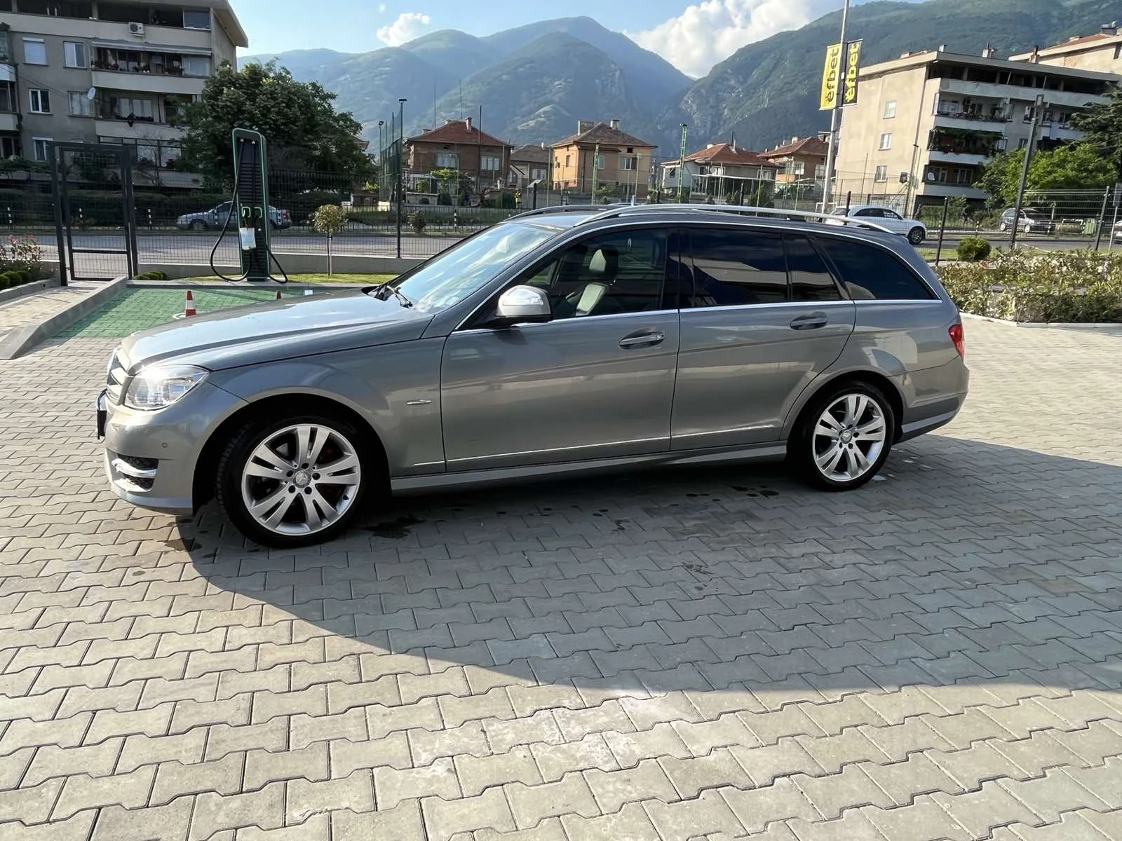 Mercedes-Benz C 220  - изображение 6