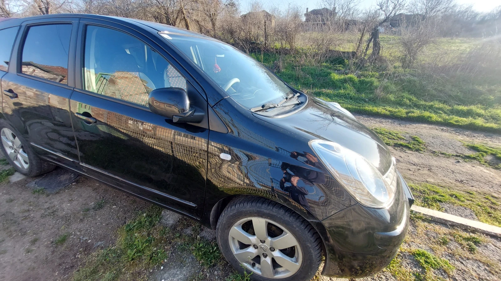 Nissan Note 1.4 i, снимка 3 - Автомобили и джипове - 53838550