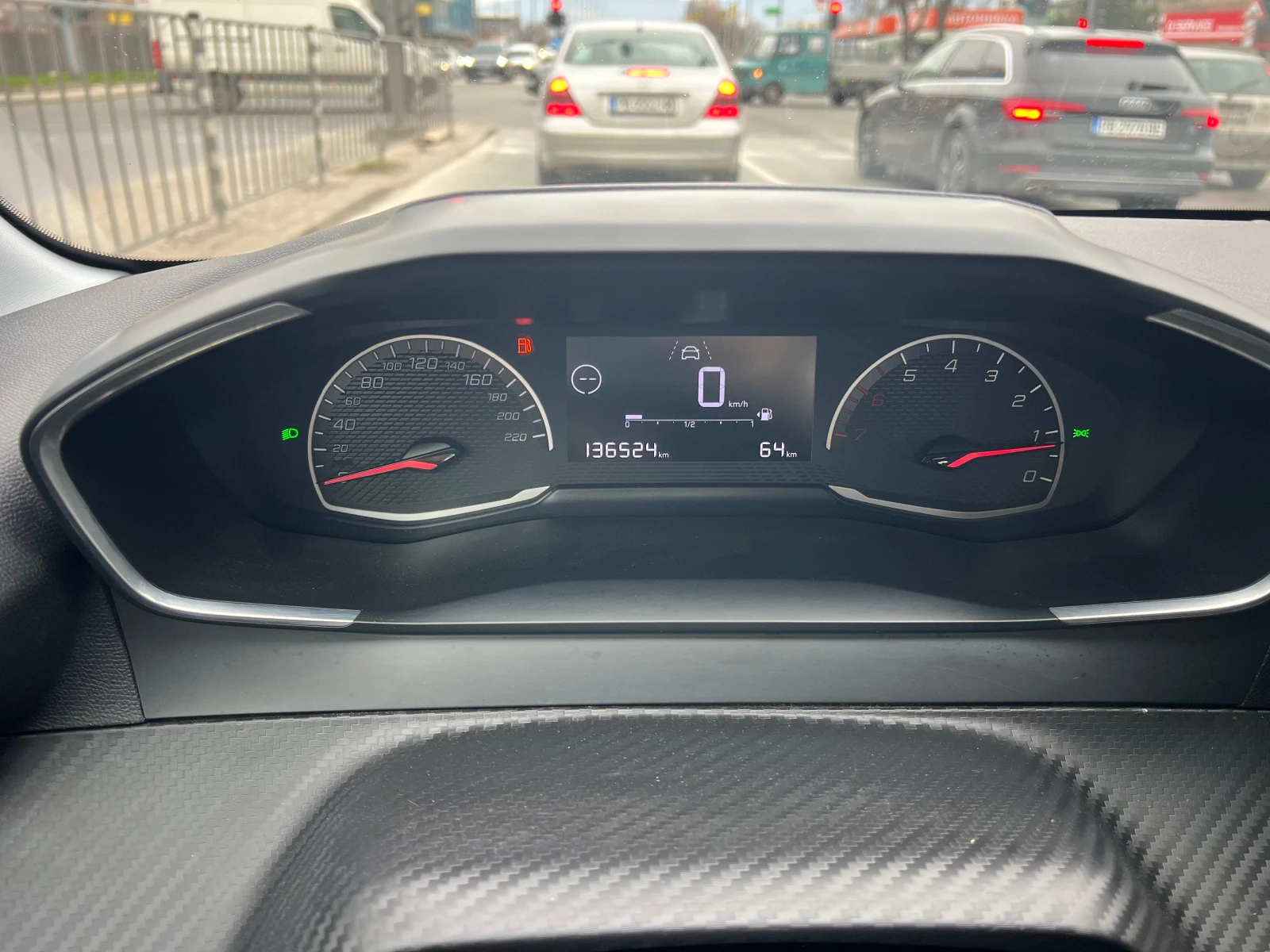 Peugeot 208 1.5HDI, снимка 12 - Автомобили и джипове - 54157235