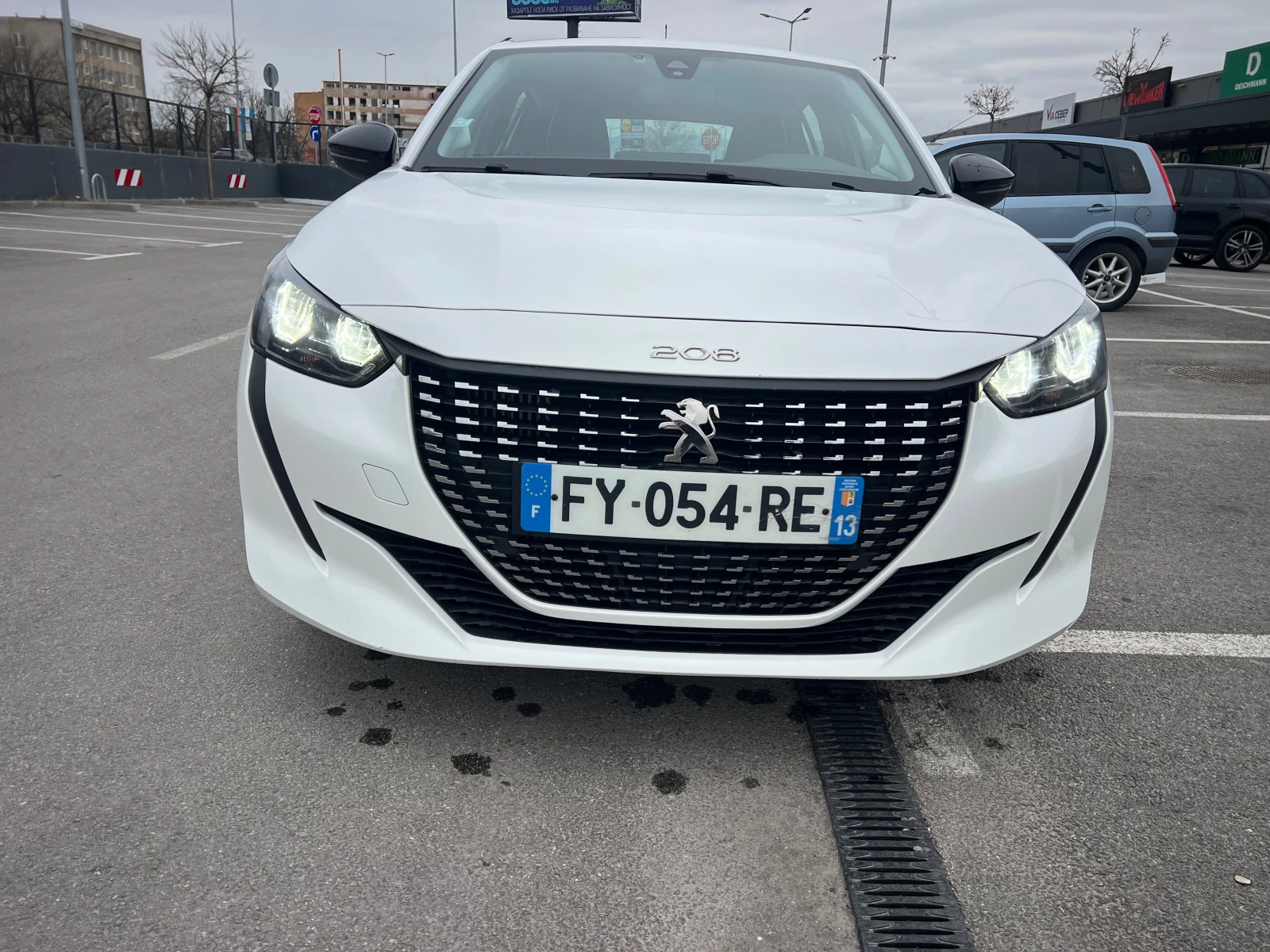 Peugeot 208 1.5HDI, снимка 7 - Автомобили и джипове - 54157235