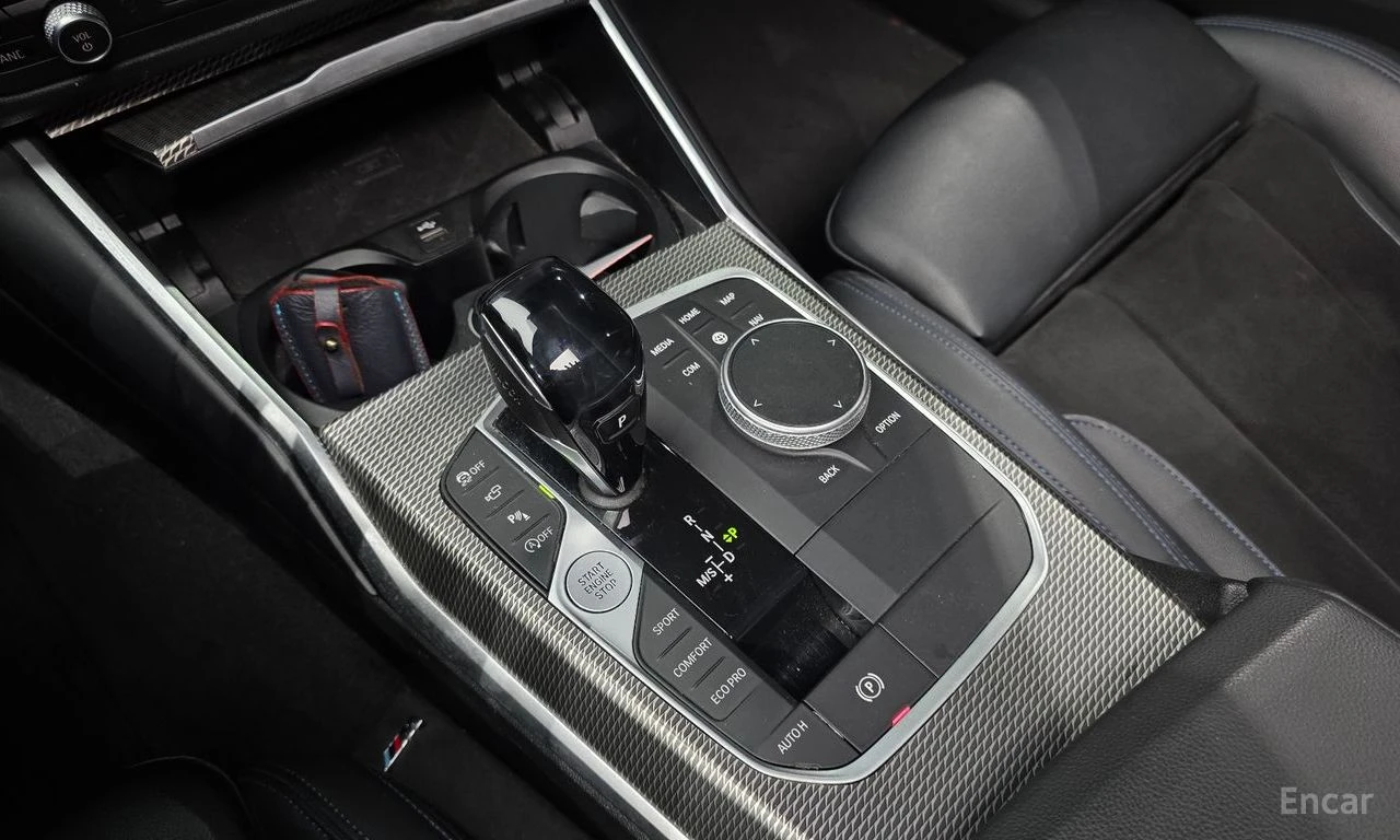 BMW 320 i M-Sport* DISTRONIC* HARMAN KARDON* HEAD-UP* 360*, снимка 14 - Автомобили и джипове - 54585695