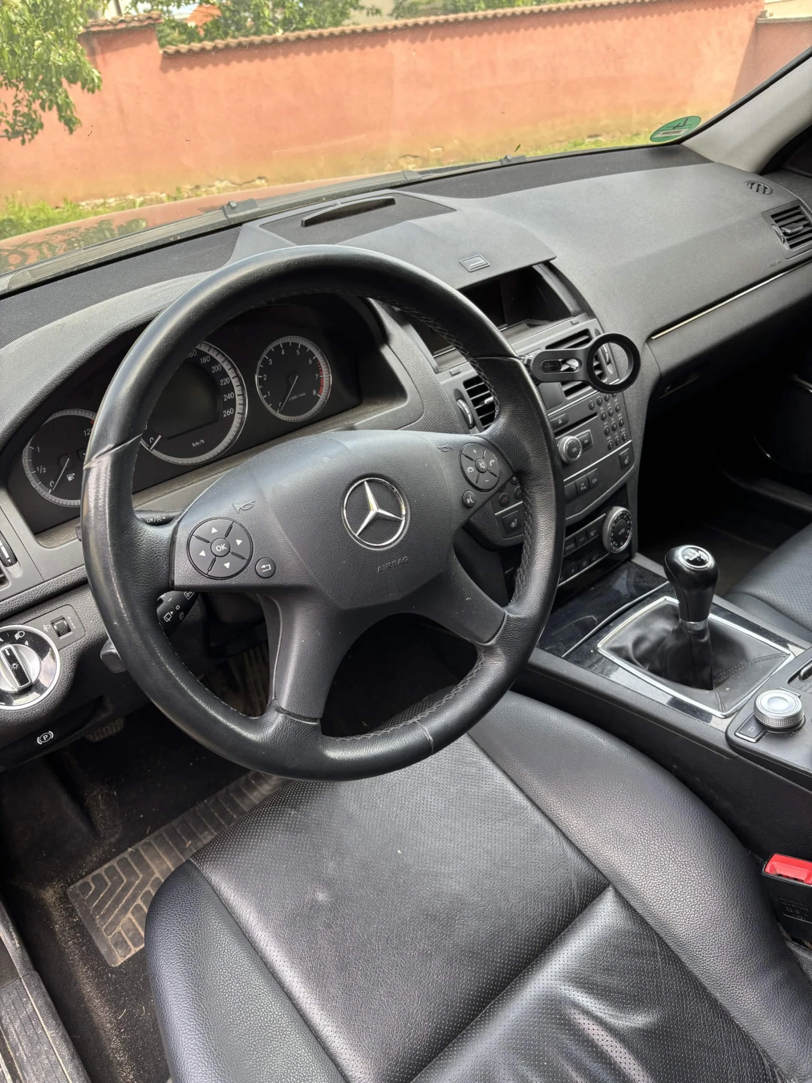 Mercedes-Benz C 180, снимка 9 - Автомобили и джипове - 54605926
