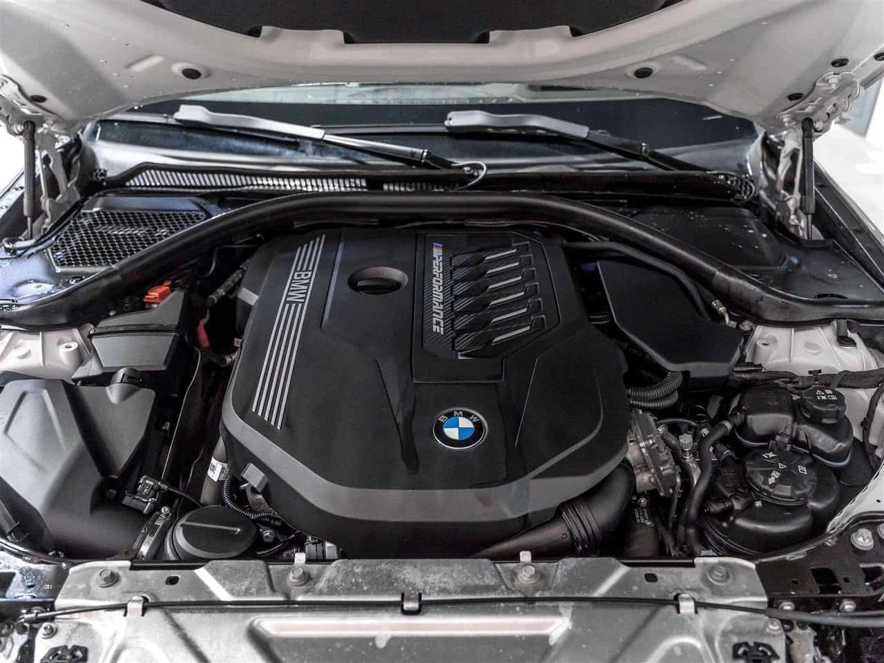 BMW 340 xDrive  CARFAX, снимка 10 - Автомобили и джипове - 54642411